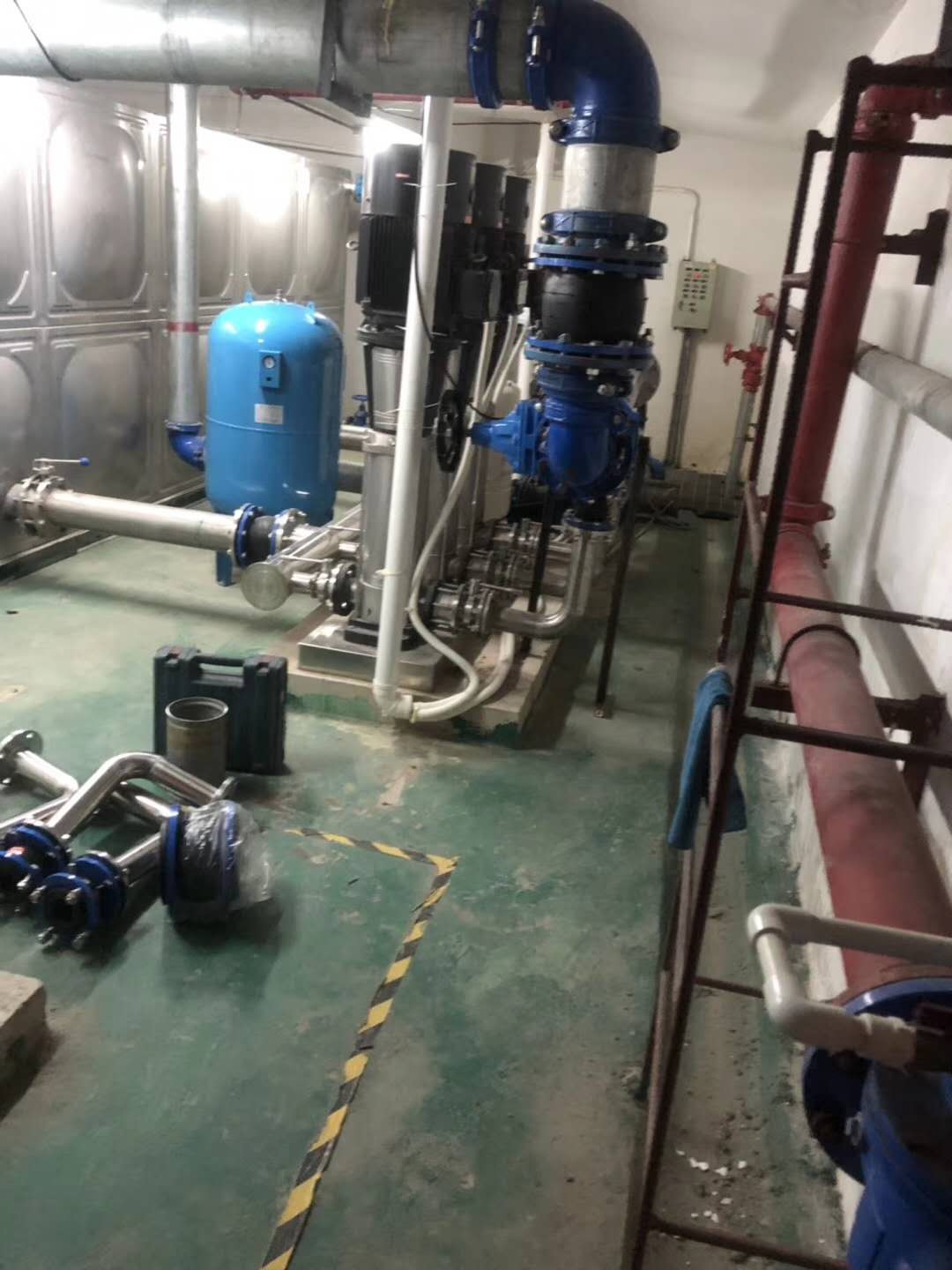 變頻恒壓供水設備，佛山市高明江濱新城房地產簽約合作